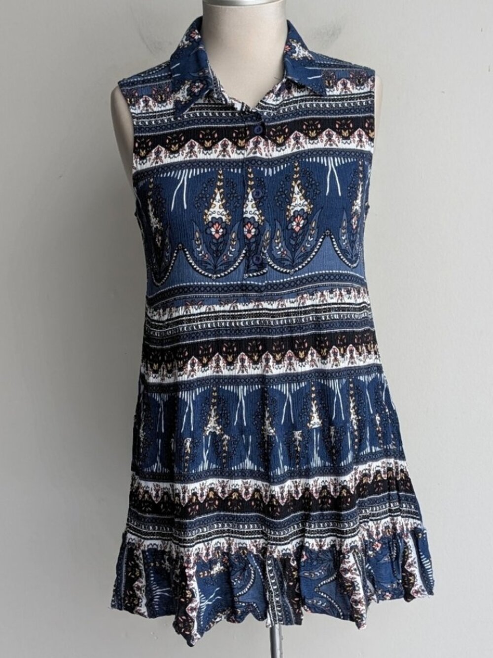 Sleeveless Blue Paisley Mini Dress